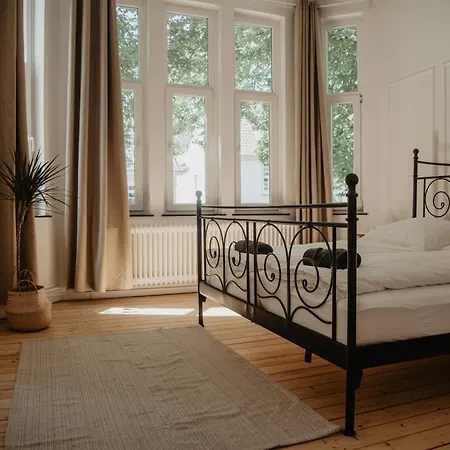 4 Altbauparadies Fuer Gruppenreisende Und Familien Im Zentralen Bremer Fluesseviertel Apartment *